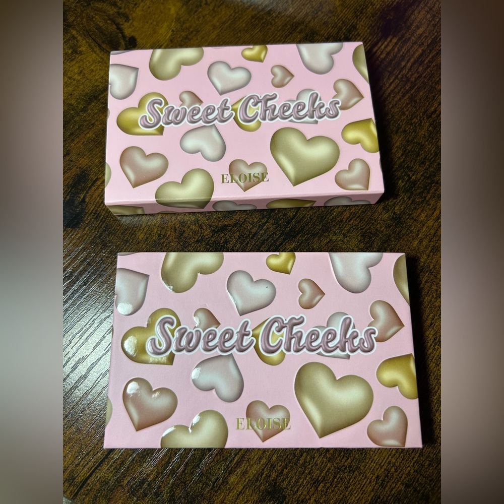 ❤️⭐ Sweet Cheeks Bronzing Palette in Sunkissed Treat & Bronzed Glow - Picture 6 of 6